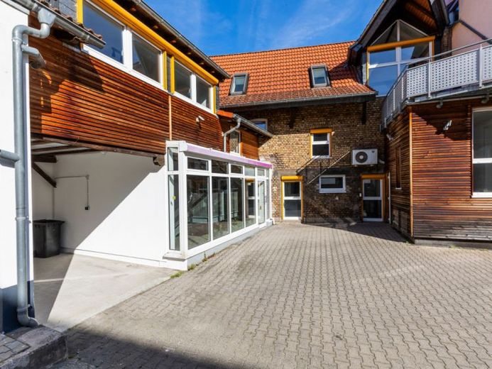 Büros, Seminarraum, Showroom...Kfz-Stellplätze... – Foto 1