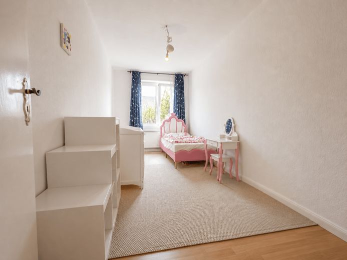 Wohnungspaket mit ca. 5,16 % Bruttorendite, Stellplätzen und Ausbaureserve in Schwarzenbek – Kinderzimmer