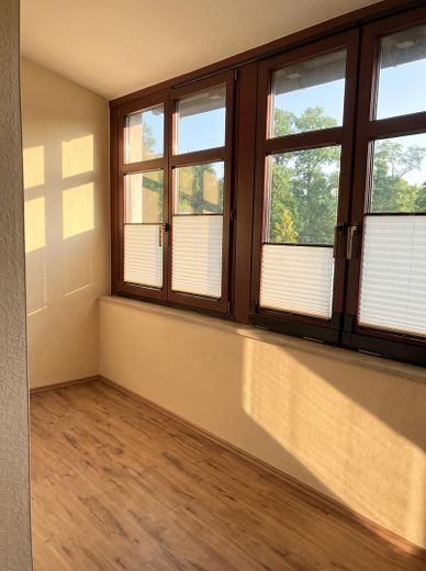 centrally located apartment in a listed historic villa – Loggia mit Morgensonne