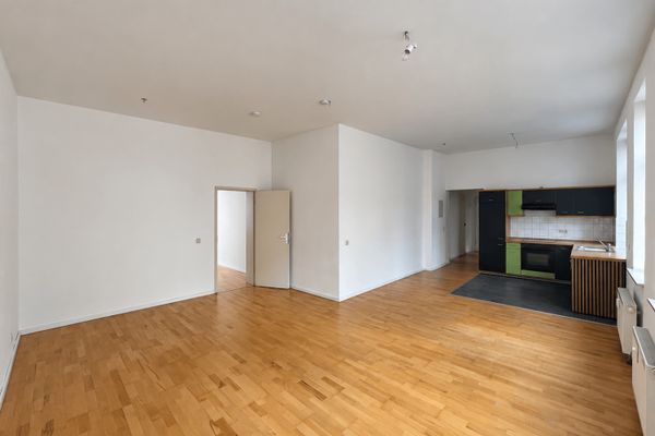 MIEJSKIE MIESZKANIE Z DUŻĄ ILOŚCIĄ MIEJSCA | 77 m² komfortu mieszkalnego z kuchnią zabudowaną, WC dla gości i windą