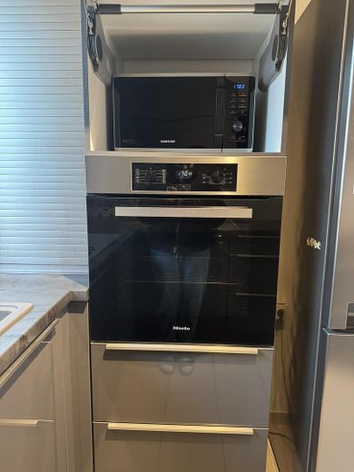 Backofen und Mikrowelle