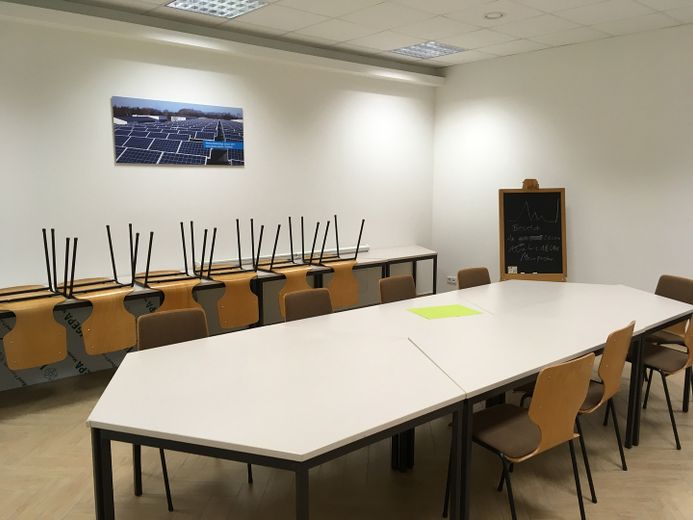 Hamburger Randgebiet Ellerbek - BÜRO hell, freundlich, 20qm - courtagefrei – Besprechungsraum