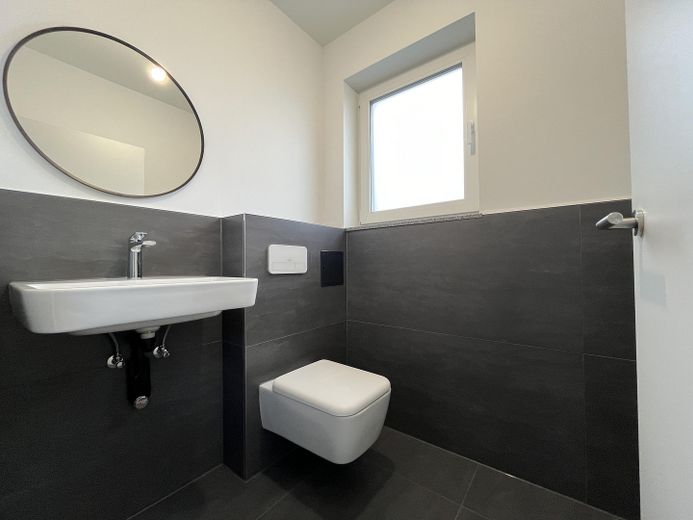 Moderne twee-onder-een-kapwoning met tuin en garage in Bad Münstereifel – Gäste-WC