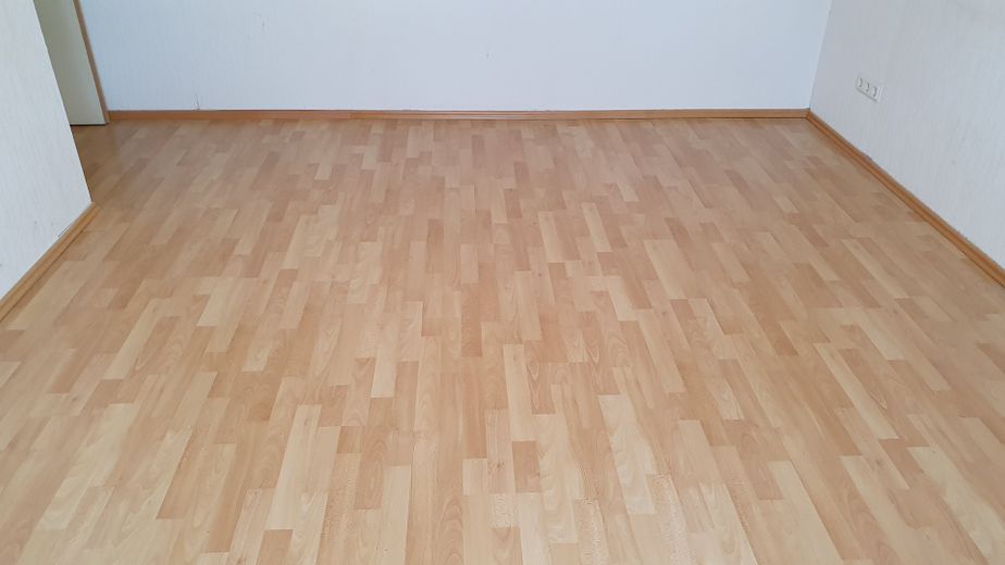Schöne Wohnung in Dudweiler (Süd) Nähe Uni – Schlafzimmer Lamiat