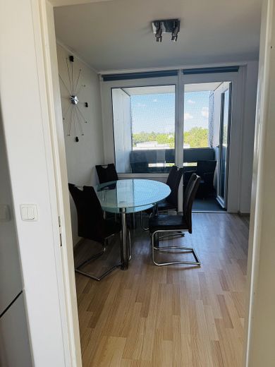 Charmante möblierte 2,5 Zimmer Wohnung in München Hadern - hell & ruhig – Esszimmer