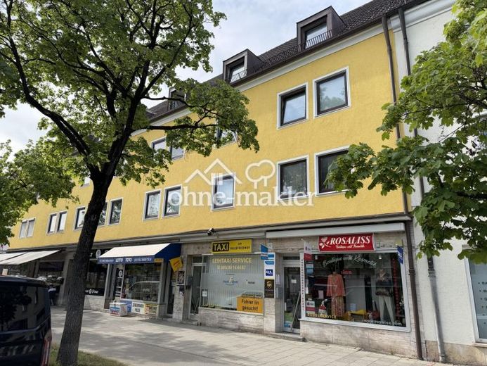 Zwei Gewerbeobjekte im Paket mit 3 TG Plätzen für Kapitalanleger mit knapp 5 % Rendite in München – Foto 1