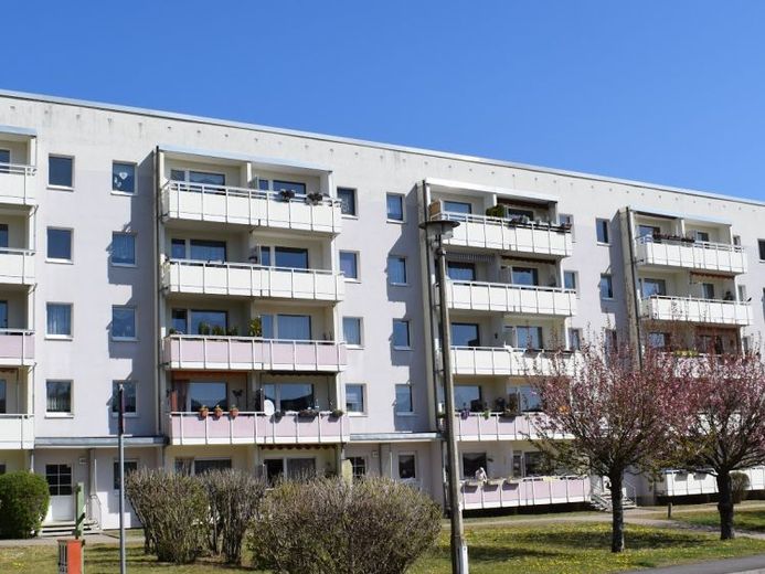 Act now: freshly renovated family apartment – Foto 1