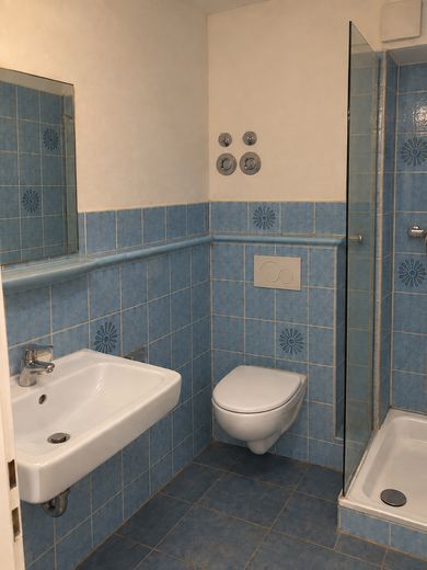 Kapitalanlage mit Zukunft – Eigentumswohnung in gefragter Lage von Köln-Ehrenfeld – Badezimmer