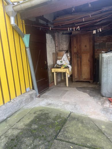 Affascinante casa unifamiliare con ampio terreno – Foto 15