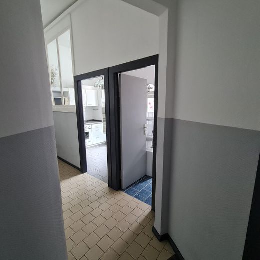 Eingänge Küche und WC