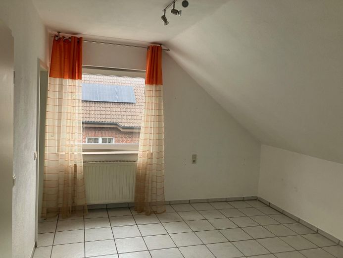 Komfort-Einliegerwohnung im Winkelbungalow mit Balkon in ruhiger Stadtrandlage, von privat – Kind 2 / Gäste