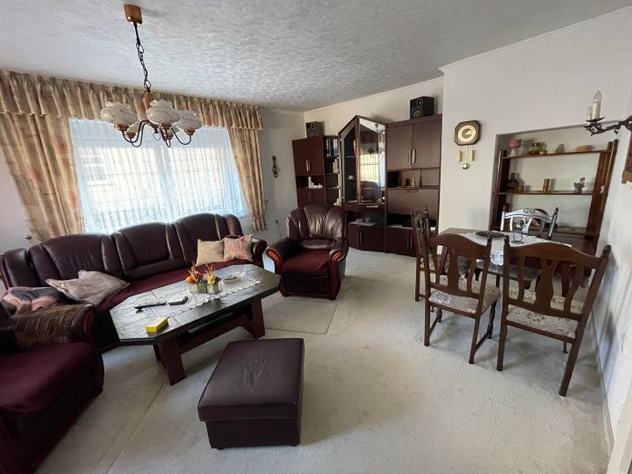 großes Wohnzimmer