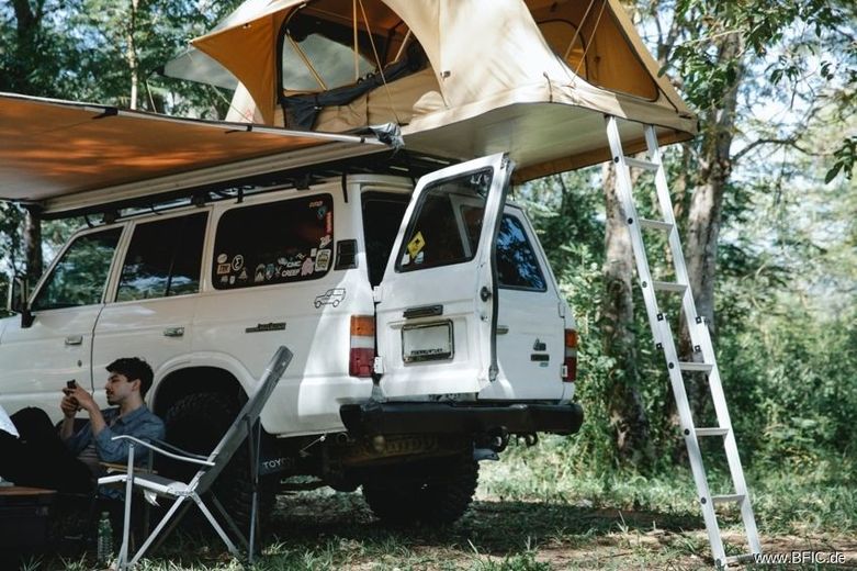 Campingplatz, mehr als 120 Stp., ertragreich, Vollexistenz, Lage an Fluß in Landschaftsschutzgebiet – Campingplatz zu verkaufen