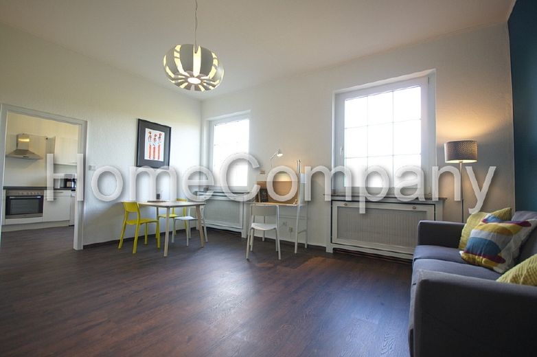 Modern und stilvoll gestaltete Wohnung in einer Altbauvilla auf einem parkähnlichen Grundstück Nähe Kemnader Stausee. – c1f2acf6b822eaf15095a6212e68bcd11ff061fc.jpg