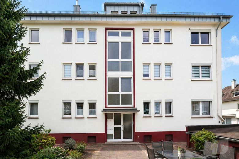 Charmante 3-Zimmer-Wohnung mit Balkon in gefragter Wohnlage von Solingen – Hausansicht