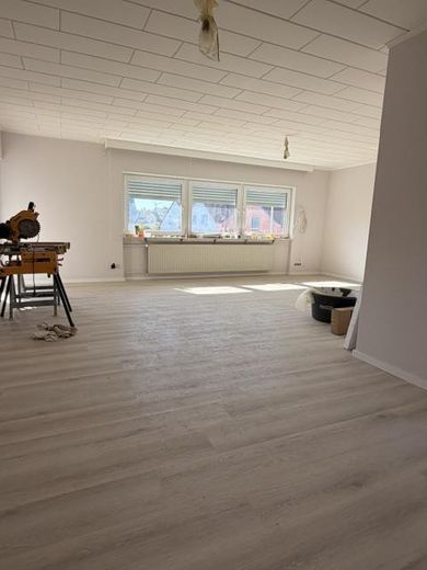 Lichtdurchflutete 4-Zimmer-Wohnung mit 126,5 m², Balkon in einem ruhigen 2-Parteienhaus – Foto 6