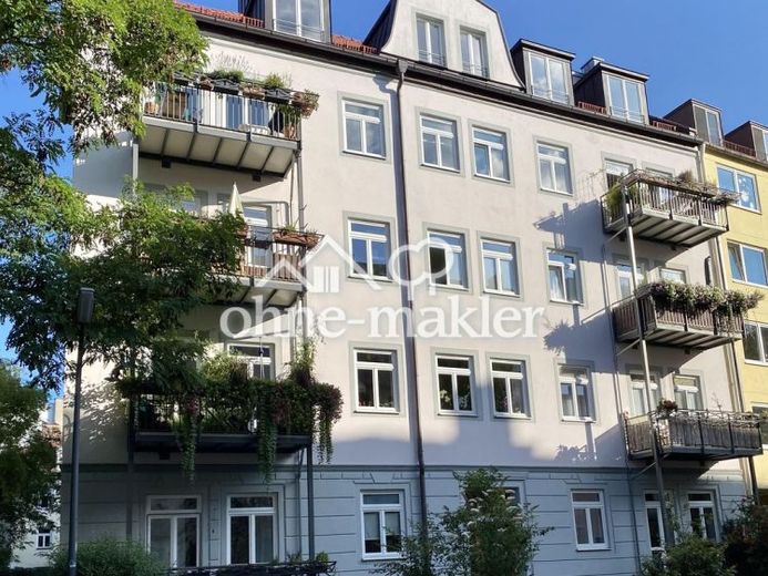 2 Zi - sanierter Altbau - ruhig, gut geschnitten und unbefristet - Küche/Balkon - 2.OG mit Aufzug – Foto 1