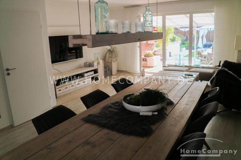 Möbliertes Traumhaus in Köln-Pesch! – 5887881e74cbb373136d5374ecfcbd88681f6ce7.jpg