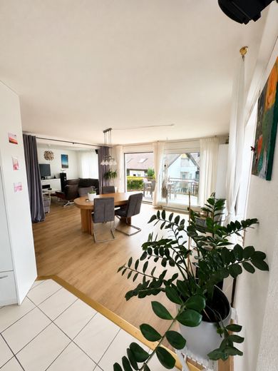 Großzügige 5-Zimmer-Wohnung mit zwei Balkonen in Böblingen – Foto 1