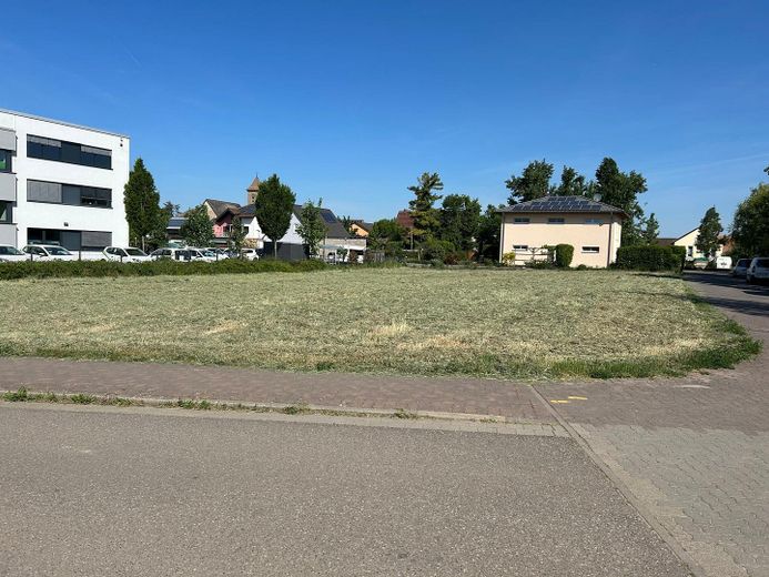 Bauplatz in Neubaugebiet in Hochdorf-Assenheim - von privat – Foto 1