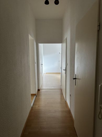 Schöne ruhige 2ZKB nähe Zentrum – Gang