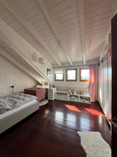 Schlafzimmer + Einbauschrank