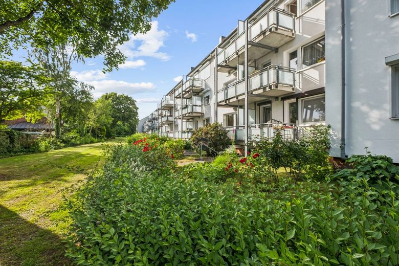 Kapitalanleger aufgepasst! Modernisierte &amp; Vermietete 2-Zimmer-Wohnung mit Balkon in Hamburg-Horn – Außenansicht