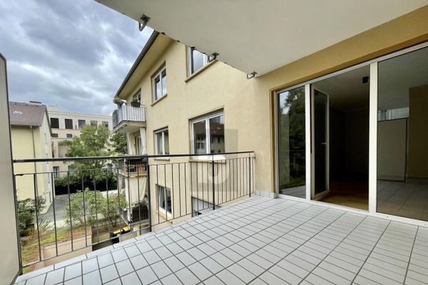 OFFEN UND MODERN IN TOLLER LAGE