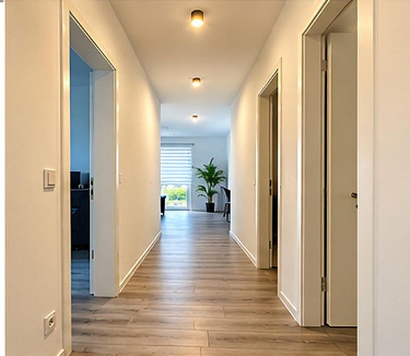 Komfortabler Neubau mit Privatgarten, Aufzug & Stellplatz – Foto 11