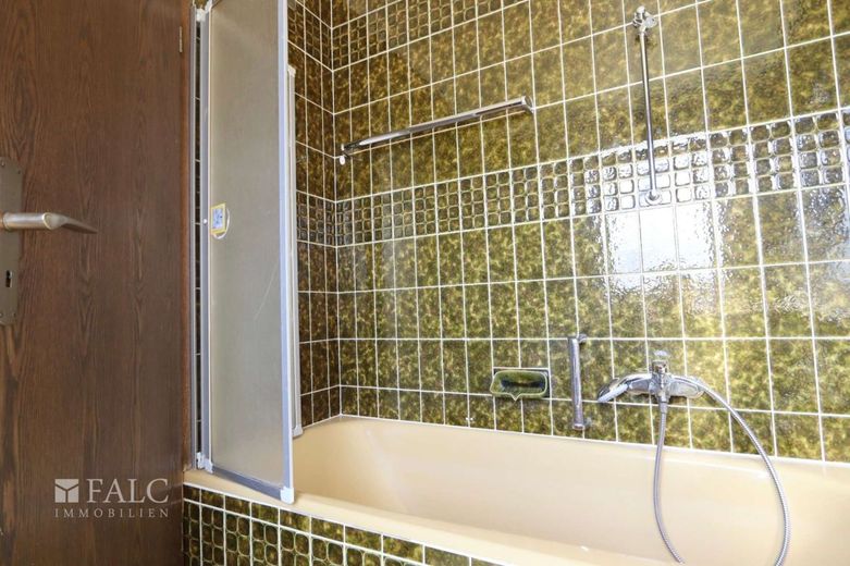 +++Individuelles Einfamilienhaus mit Charakter und vielen Möglichkeiten+++ – Badezimmer EG
