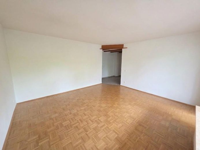 2,5 locali vicino al bosco e alla zona sud della Ruhr, terrazza di 14 m², bagno: vasca + doccia, parquet in legno massello – vor Wohnen offene Essecke