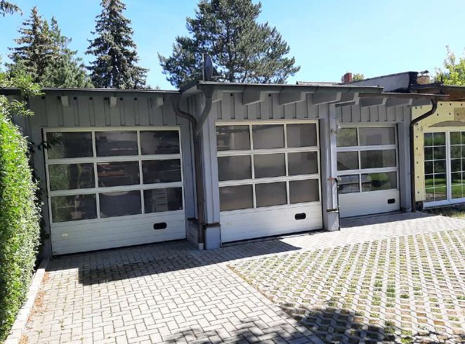 Garage rechts
