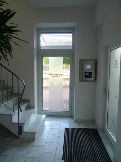 Wir gehen nach draußen