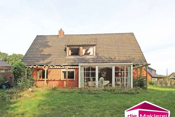 Einfamilienhaus mit positiver Bauvoranfrage in begehrter Lage in Wahlstedt