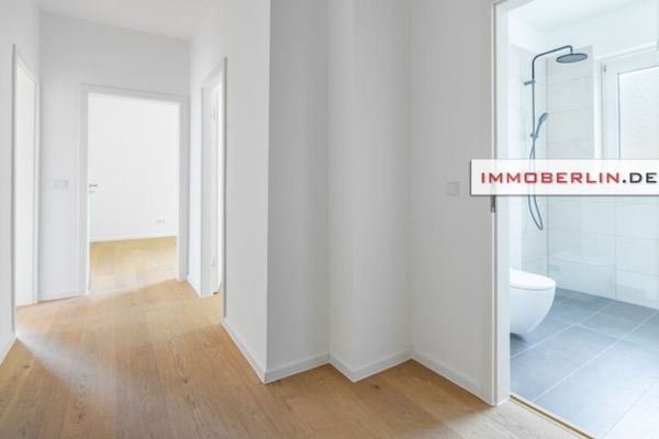 IMMOBERLIN.DE - Appartamento soleggiato con loggia-balcone orientata a sud-ovest e posto auto