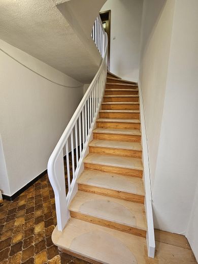 2 Familienhaus mit Appartement in guter Lage zur Ferienvermietung geeignet – Foto 10