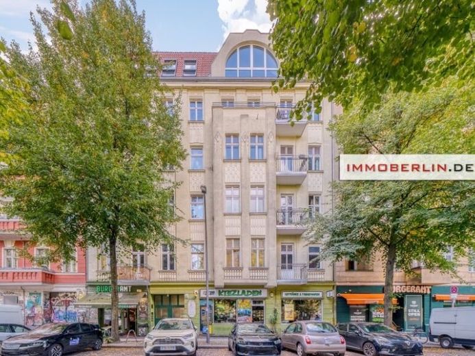 IMMOBERLIN.DE - Charmante Altbauwohnung in beliebter Lage beim Boxhagener Platz / Kiez – Foto 1