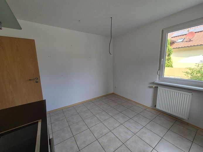 Von Privat: Reiheneckhaus in ruhiger Lage Schwarzenbruck / OT Lindelburg – Küche Essplatz