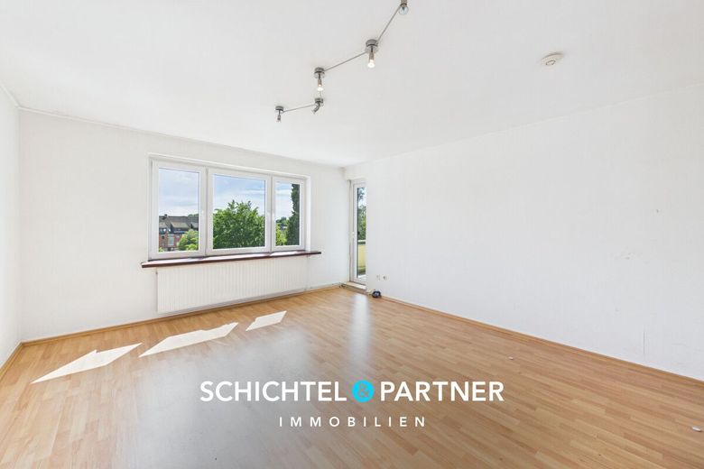 Burglesum | Sofort bezugsfreie 3-Zimmer-Wohnung mit Süd-Balkon – S&amp;P | Wohnzimmer