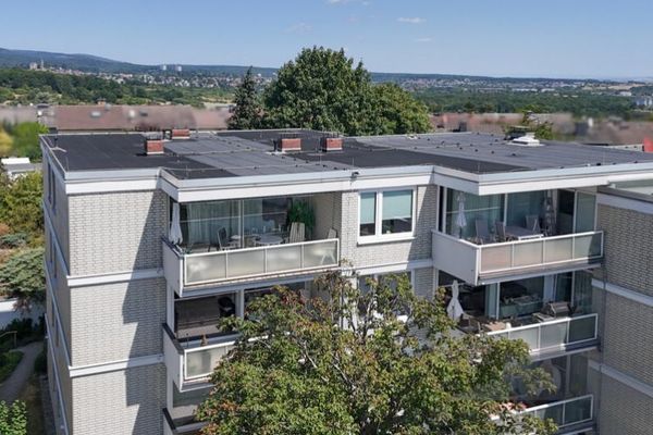 Urocze mieszkanie 4-pokojowe z panoramicznym widokiem w spokojnej lokalizacji w Bad Soden – bez prowizji