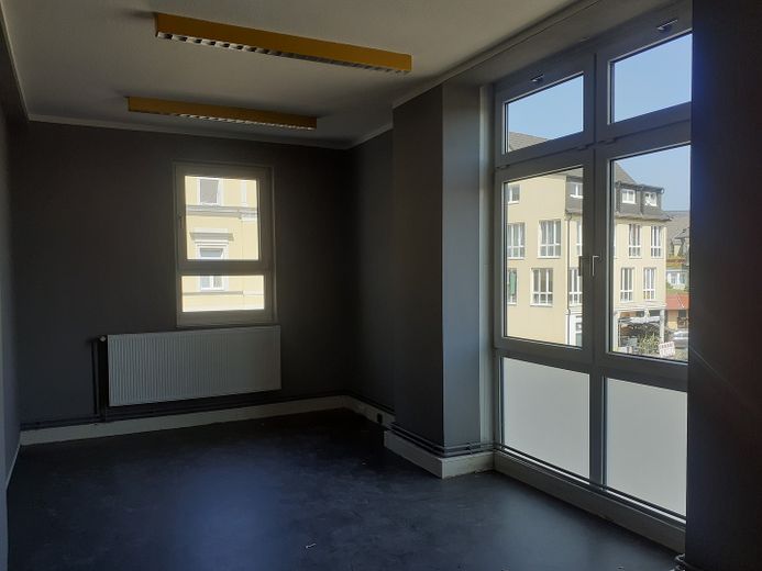 Neue Büro- + Praxisflächen im REGIOBUS-HAUS am Busbahnhof Döbeln – Foto 2