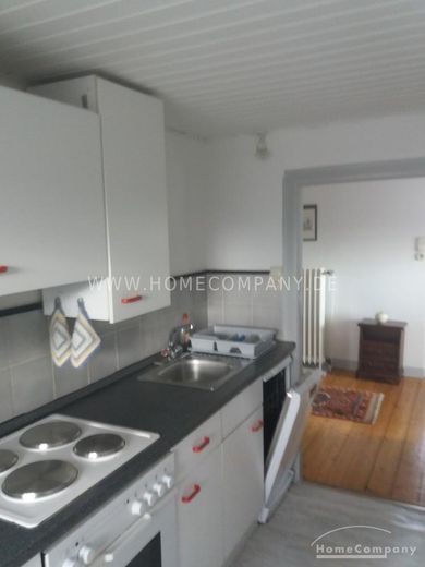 4 Zi.Whg., möbl., gute Ausstattung, helle Whg., getrennte Zimmer. Gute Verkehrsanbindung zum Hbf. – 8d7d5ce456a03d582798edd3b6ce359d27f05f78.jpg