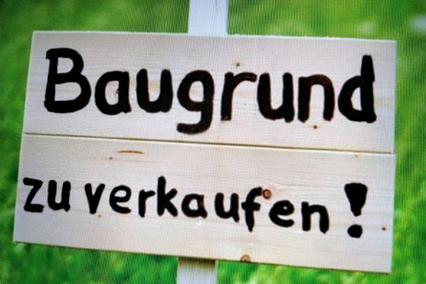 Grundstück