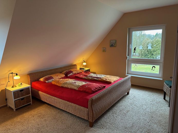 Schlafzimmer 2