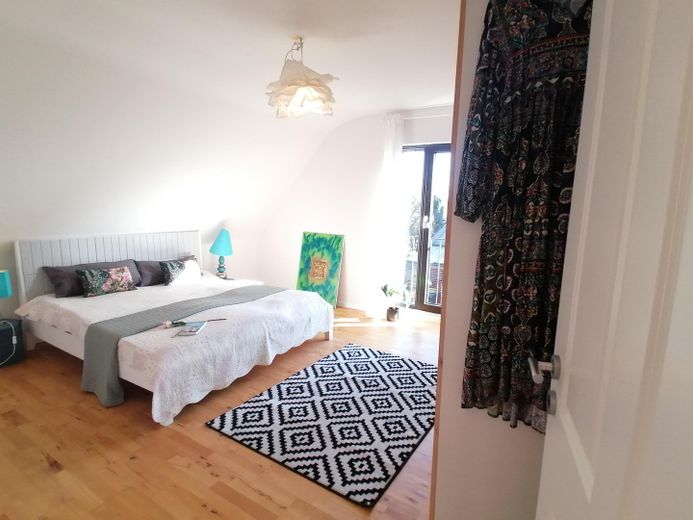 Schlafzimmer 1. OG links I