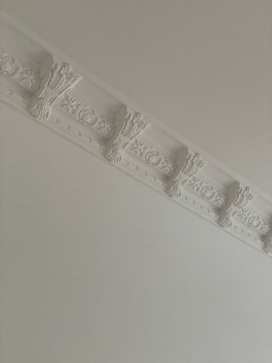 Kernsanierter Altbau mit Aufzug im 3. OG: 2 Zimmer, Designküche & Einbauschränke & Vorhänge nach Maß – Foto 24