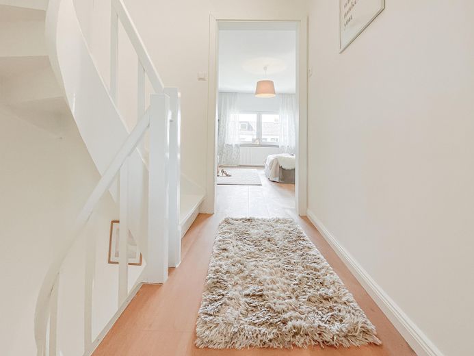 Familienfreundliches Reihenmittelhaus mit Garten, Vollkeller und ausgebautem Dachgeschoss – Foto 5