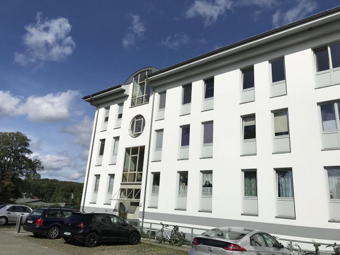 Haus von der Straße aus