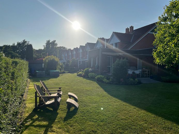 Charming end-terrace house with generous plot in Kaltenkirchen – Gartenansicht