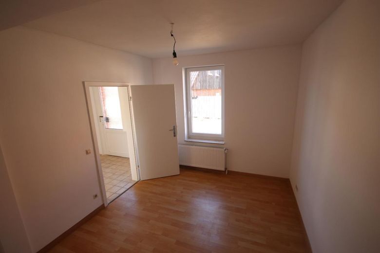 Kleines saniertes Einfamilienhaus auf dem Lande zur Miete – Bild 15
